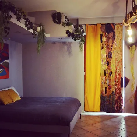 La Mariposa בית הארחה *